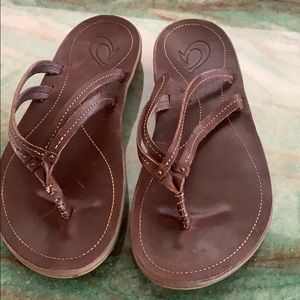 Olukai size 7 Flip Flops